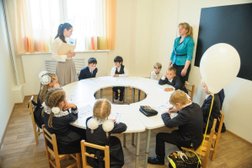 Семейная школа Васильки, с рейтингом 3.6 - находится по адресу Санкт-Петербург, Шуваловский проспект, 37 к1 