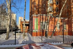 Стоматологическая клиника Дентаград, с рейтингом 4.4 - находится по адресу Московская область, Балашиха, микрорайон Гагарина, 18 