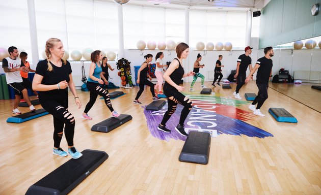 Body pump mat clearance