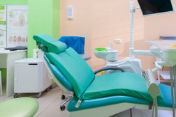 Стоматология Klever Dent, с рейтингом 4.9 - находится по адресу Екатеринбург, Латвийская, 55 