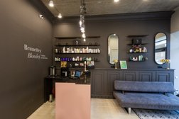 Студия колористики Brunettes/Blondes, с рейтингом 3.9 - находится по адресу Республика Башкортостан, Уфа, Чернышевского, 71/1 