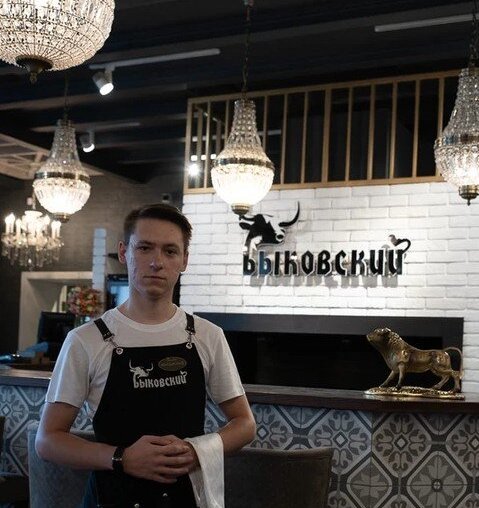 Влад Дыченков