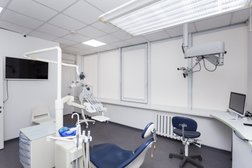 Стоматология Антика, с рейтингом 4.8 - находится по адресу Краснодар, 40-летия Победы, 144/4 лит В 