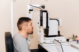 Офтальмологическая клиника Смотри клиника, с рейтингом 3.5 - находится по адресу Самара, улица Максима Горького, 129 