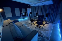 Студия звукозаписи Dream Motion, с рейтингом 5 - находится по адресу Санкт-Петербург, Заозёрная улица, 8 к2 лит А 