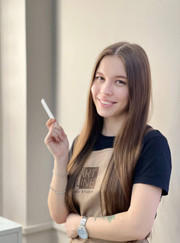 Мастер ногтевого сервиса Регина Акманаева