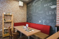 Пиццерия Joy's Pizza, с рейтингом 4.6 - находится по адресу Санкт-Петербург, проспект Королёва, 7 
