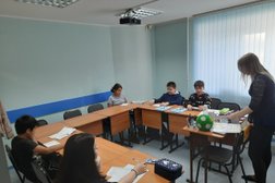 Школа иностранных языков Джей энд эс, с рейтингом 3.8 - находится по адресу Омск, улица Серова, 26 