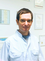 Стоматолог, стоматолог-терапевт Игорь Дмитриевич Незнамов