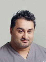 Пародонтолог, имплантолог Нилуфар Алимардонович Максудов