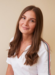 Зубной врач, стоматолог Анастасия Александровна Пустоварова