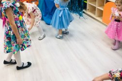 Центр по уходу за детьми Островок радости, с рейтингом 3 - находится по адресу Екатеринбург, Железнодорожный район, Семь Ключей, 620050, Дружининская улица, 5Б 