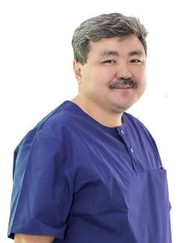 Хирург, ортопед Берик Болтабаевич Оразиман