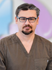 Вертебролог, мануальный терапевт Евгений Кадирович Кантарбаев