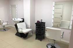 Студия красоты Looks Bar, с рейтингом 3.5 - находится по адресу Владимир, улица Верхняя Дуброва, 2Б 