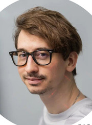 Имплантолог, стоматолог Роман Игоревич Зорин