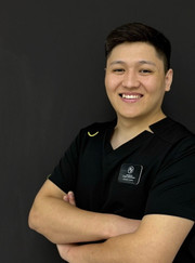 Стоматолог-ортопед Нурбек Суюнбекович Суюнбеков