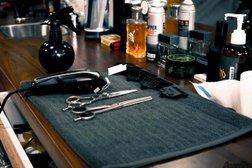 Барбершоп PHANTOM, с рейтингом 3.8 - находится по адресу Москва, Варшавское шоссе, 141а к2 