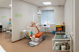 Стоматологическая клиника Галерея красивых улыбок, с рейтингом 4.2 - находится по адресу Ульяновск, улица Радищева, 169 