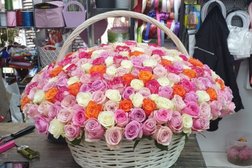 Салон цветов и шаров на метро Народное Ополчение, с рейтингом 4.7 - находится по адресу Москва, район Хорошёво-Мнёвники, 123308, проспект Маршала Жукова, 19 к1 