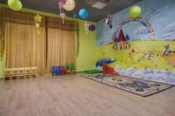Центр раннего развития детей Санни Лэнд, с рейтингом 4.3 - находится по адресу Москва, набережная Академика Туполева, 15 