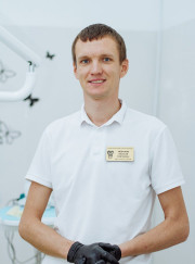 Челюстно-лицевой хирург, имплантолог Алексей Сергеевич Ненахов