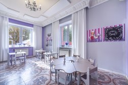 Частный детский сад Kinder Academy, с рейтингом 5 - находится по адресу Московская область, Химки, коттеджный посёлок Золотая Арка, 501 