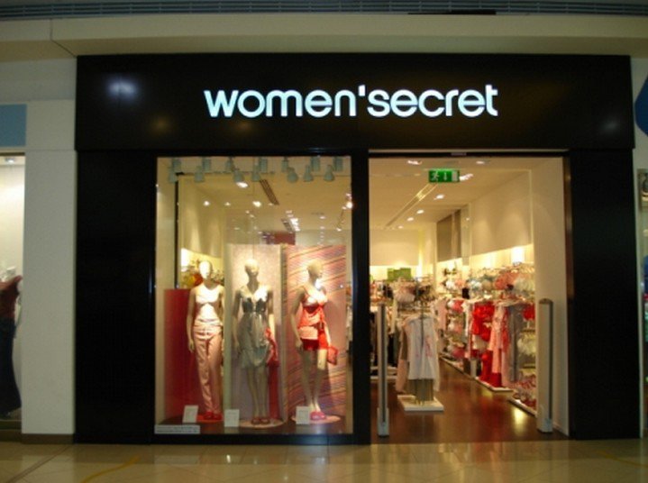 Women secret. Women магазин. Женские секреты магазин. Вумен Сикрет магазин. Магазин women Secret  вещи.