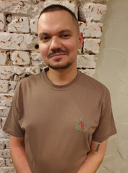 Медицинский брат, массажист Андрей Лебедев