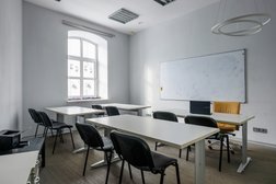 Центр подготовки к экзаменам Ломоносовцы, с рейтингом 4.9 - находится по адресу Москва, улица Мясницкая, 7 ст1 