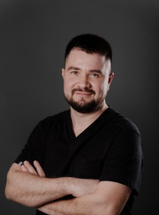 Стоматолог, стоматолог-ортопед Айрат Илхамович Хадеев