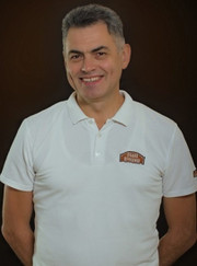 Имплантолог, главный врач Камиль Анзяпович Хабиров