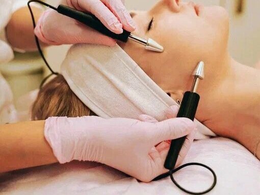 Shimlar orqali ayollarning jinsiy azolarining fotosuratlari