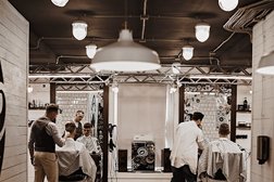 Мужская парикмахерская Kontora, с рейтингом 3.7 - находится по адресу Челябинск, улица Сони Кривой, 33 