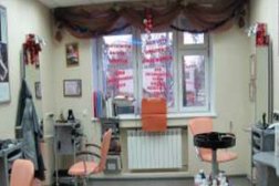 Салон красоты Леда, с рейтингом 4.1 - находится по адресу Москва, 1-я Вольская улица, 18к2 