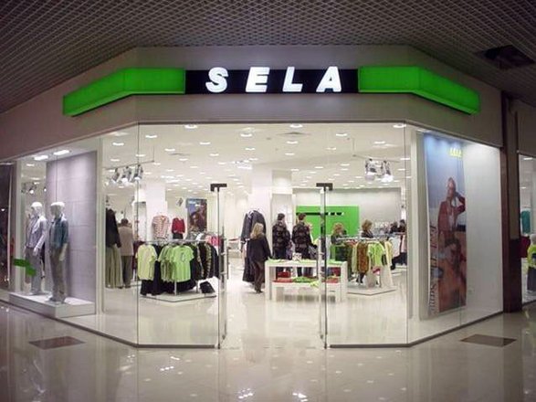 Sela Mom And Monsters