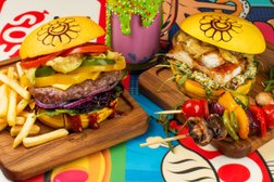 Сосисочная Sos.cafe, с рейтингом 4.5 - находится по адресу Москва, Мясницкая улица, 11 