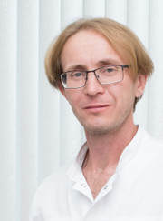 Имплантолог, стоматолог Максим Валерьевич Иванюшин