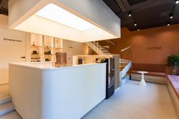 Студия йоги Uform, с рейтингом 5 - находится по адресу Москва, улица Усачёва, 15А 