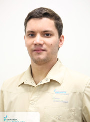 Отоларинголог Максим Эдуардович Десятка