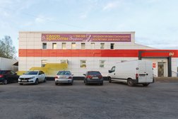 Салон красоты Зазеркалье, с рейтингом 4.9 - находится по адресу Смоленский район, Гнёздовское сельское поселение, деревня Новые Батеки, Витебская улица, 19А 