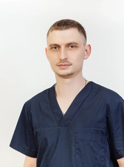 Стоматолог-хирург, имплантолог Александр Сергеевич Михнев