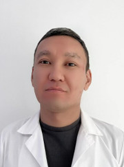 Дерматолог Рустем Болатбекович Амиров