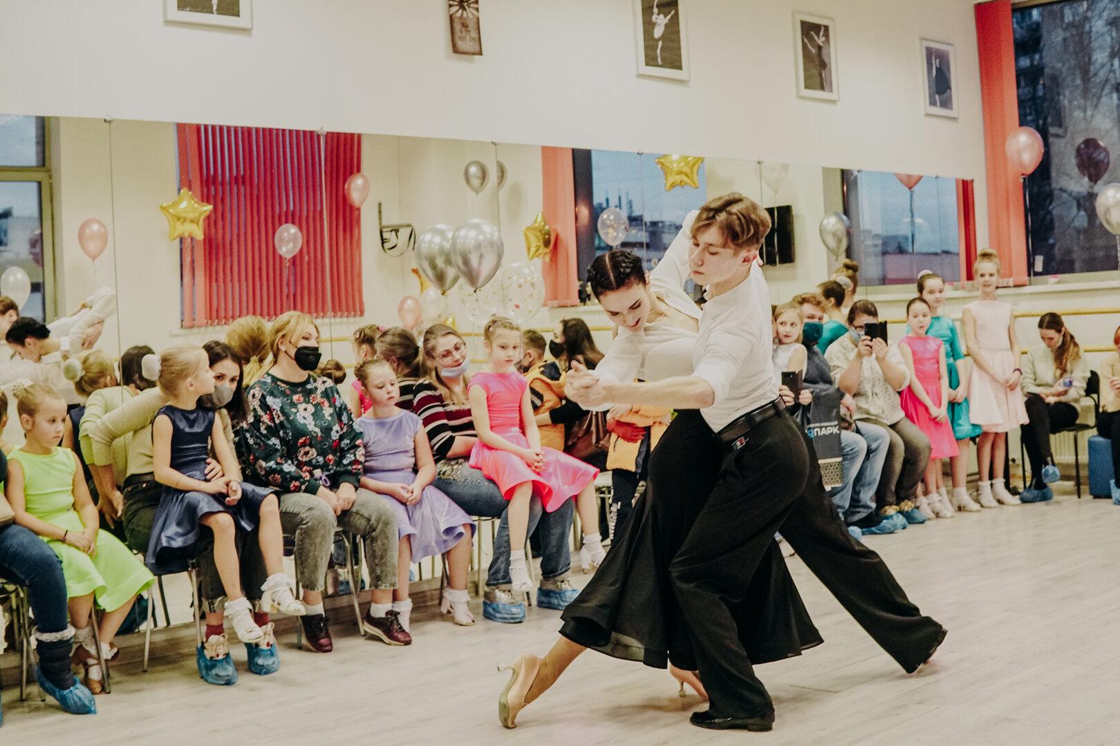 танцы для детей дмитров. Trix family школа танцев. парные танцы дети. детские танцы. детская хореография.