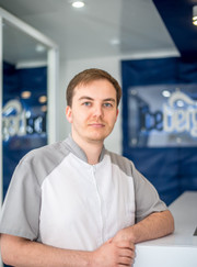Стоматолог, стоматолог-ортопед Константин Николаевич Коробов