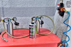 Автокомплекс Реактор, с рейтингом 4.7 - находится по адресу Омск, улица Ватутина, 17 