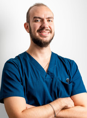 Имплантолог, стоматолог-хирург Виталий Владимирович Коноводов