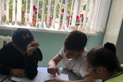 Языковой центр Британия, с рейтингом 3.9 - находится по адресу Курган, улица Ленина, 17 