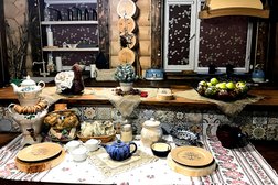 Загородный отель Псковская Швейцария, с рейтингом 3.9 - находится по адресу Псковская область, деревня Вашина Гора, 1/1 