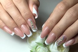 Студия маникюра и педикюра HELEN, с рейтингом 4.9 - находится по адресу Волгоград, Дзержинский район, район Семь Ветров, бульвар 30-летия Победы, 58А 